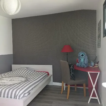 Maison Loft Centre Ville בית אירוח *